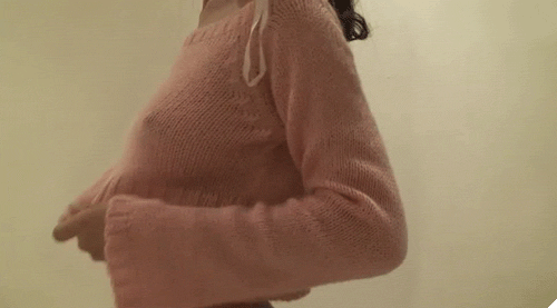 「抖奶妹」超美雙胸奶交 就問你暈不暈！