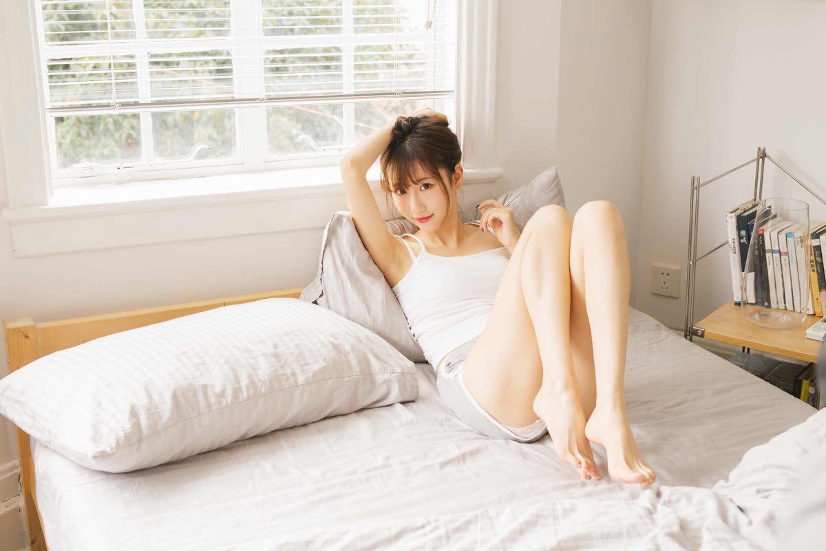 美腳玉足惹人憐 口含把玩欲還休 第三期