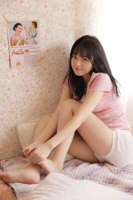 美腳玉足惹人憐 口含把玩欲還休 第三期