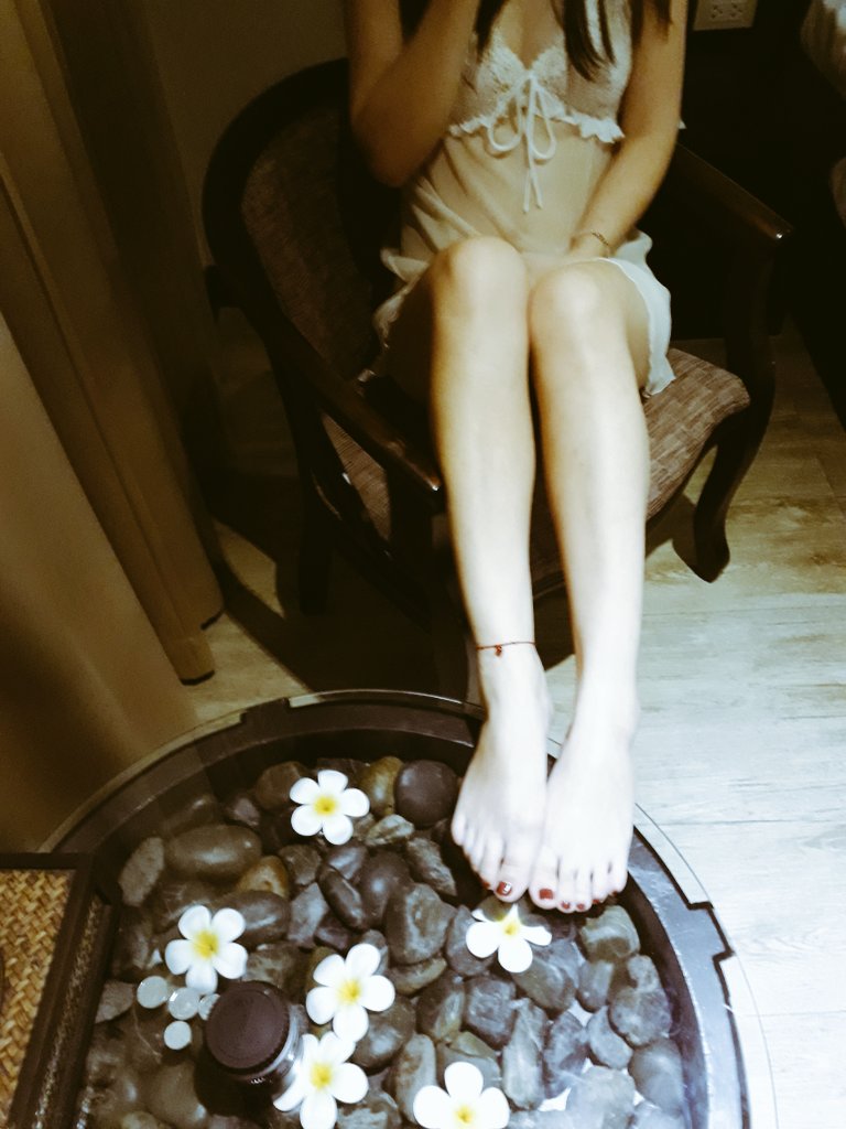 八千搬運(yùn)工，分享硬盤里收藏的美圖