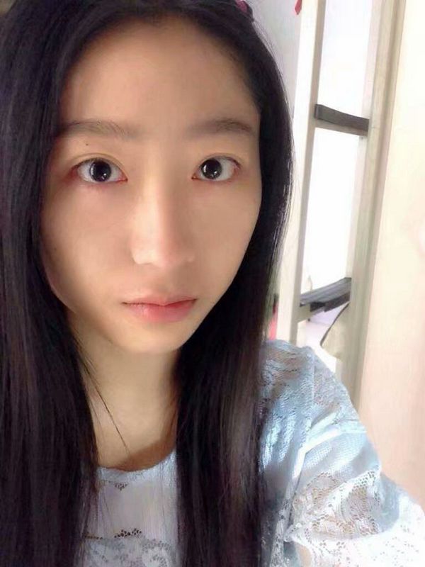 良家妹子發(fā)騷自拍