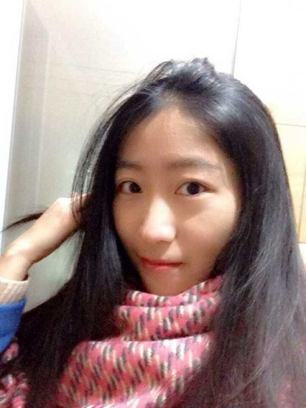 良家妹子發(fā)騷自拍
