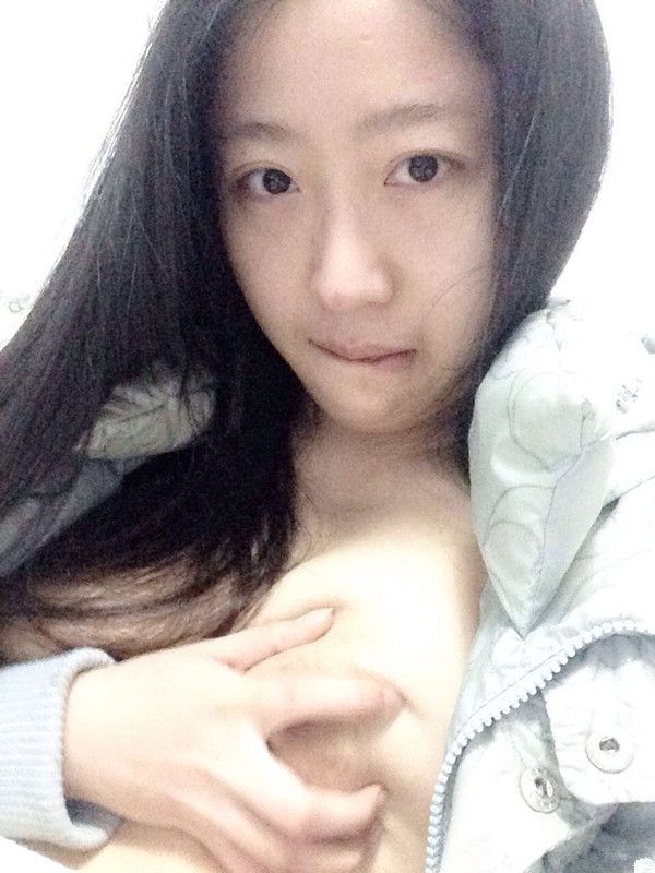 良家妹子發(fā)騷自拍