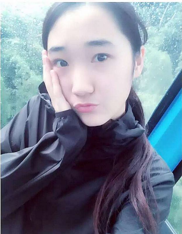 無論相貌還是身材都是極品的少婦，最喜歡這樣的人妻