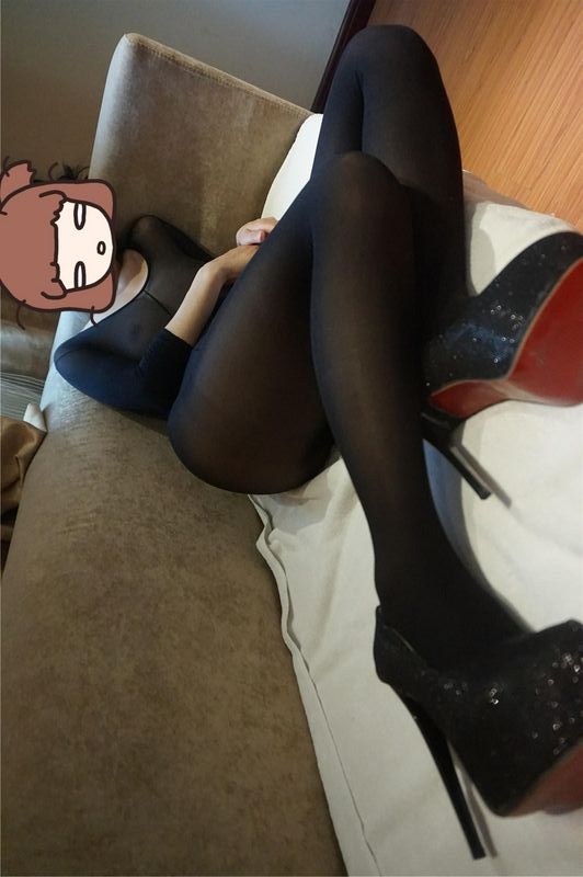 性感高挑福建黑絲衣小少婦