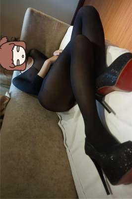 性感高挑福建黑絲衣小少婦