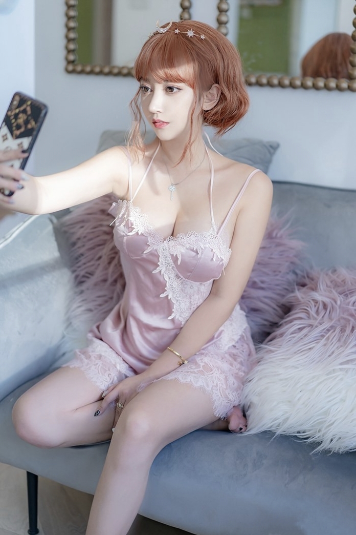 睡衣公主米線線酥胸美臀