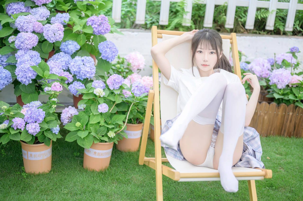白絲小姐姐寫真