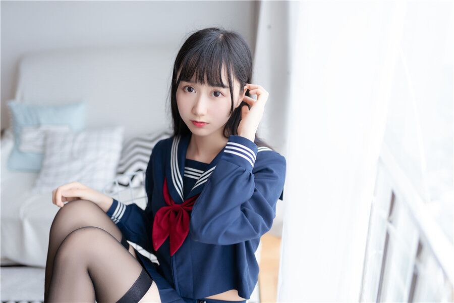 水手裝黑絲小姐姐寫真