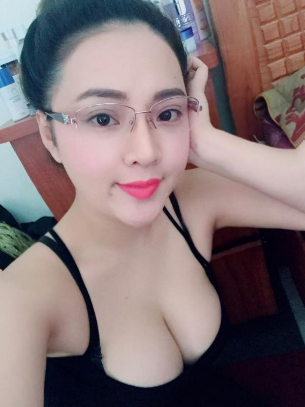 CaoGiang這沉甸甸的胸部根部不用擠