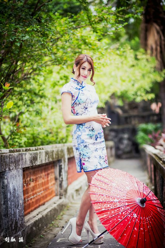 Model寫真系列長腿美模鄔育锜旗袍古典風高跟美腿
