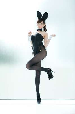 白嫩極純兔女郎