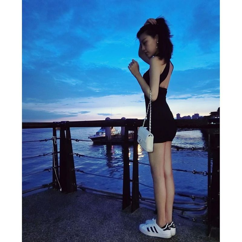 IrisYen擁有姣好線條的臺灣醫(yī)科正妹