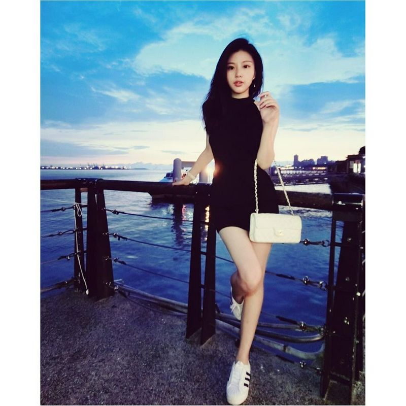 IrisYen擁有姣好線條的臺灣醫(yī)科正妹