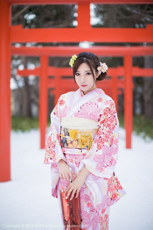 絲襪女神小狐貍Sica玉腿橫陳黑絲幽幽