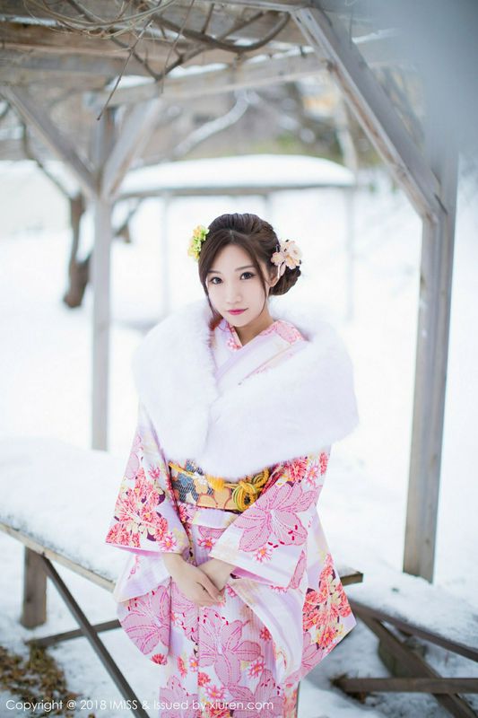 絲襪女神小狐貍Sica玉腿橫陳黑絲幽幽