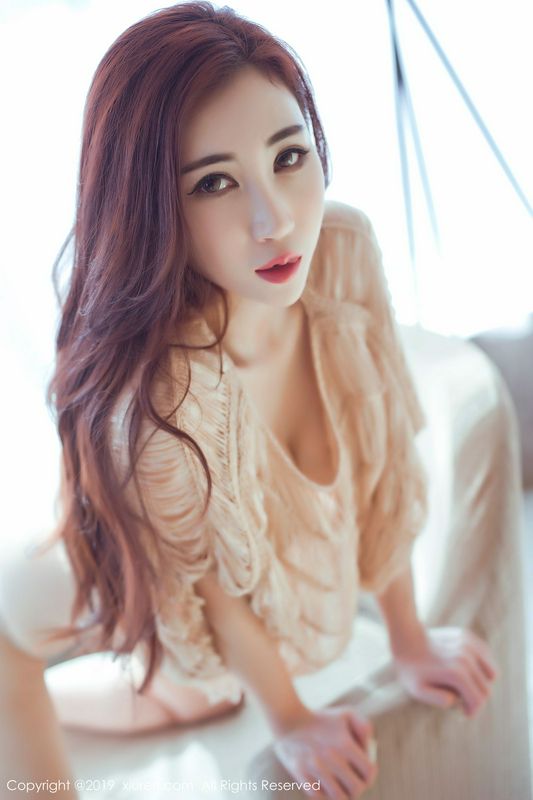 完美大蜜孫夢瑤白色蕾絲女仆裝