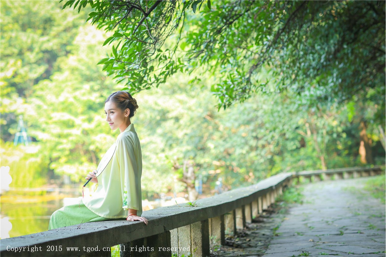 清新漢服之艾希女神