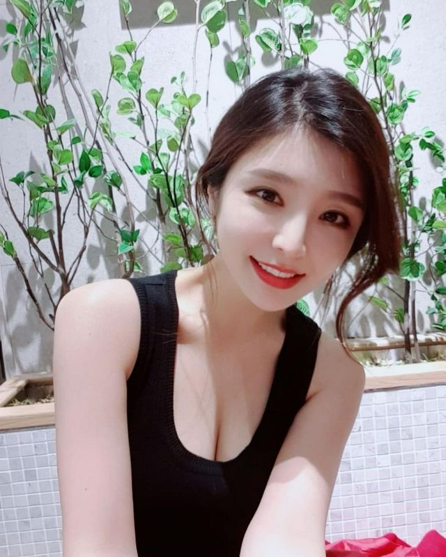 韓國正妹樸賢書BJ女主播的泰國行又性感又清涼