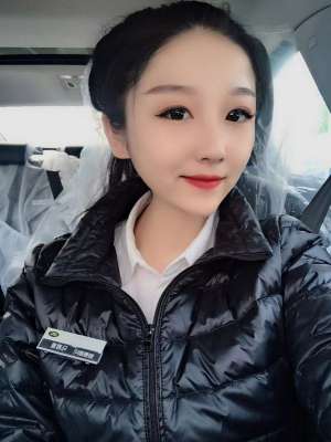 人前溫婉淑儀，人后悶騷放蕩