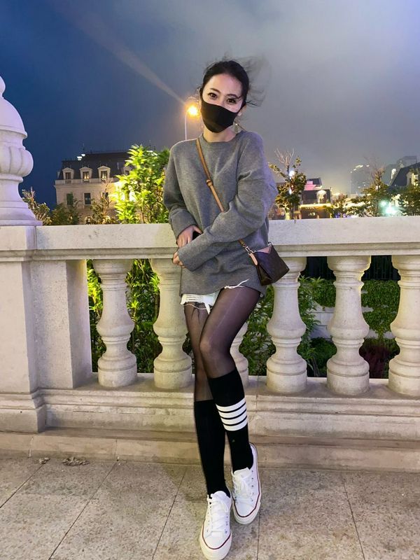 人前溫婉淑儀，人后悶騷放蕩