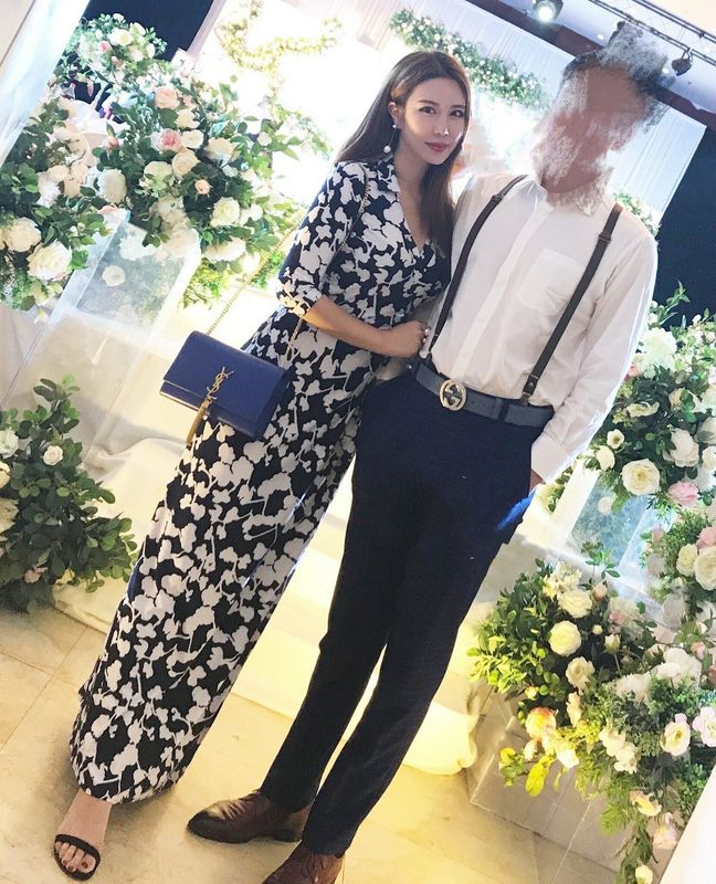 人前溫婉淑儀，人后悶騷放蕩