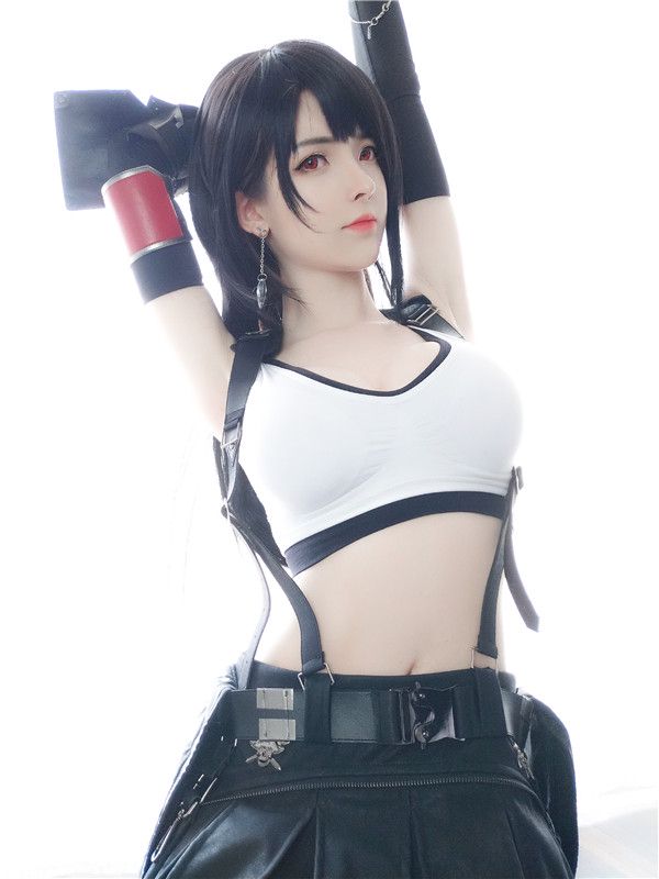 未來女警吸引姿態