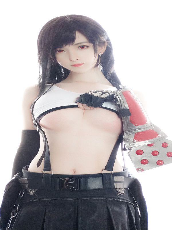 未來女警吸引姿態