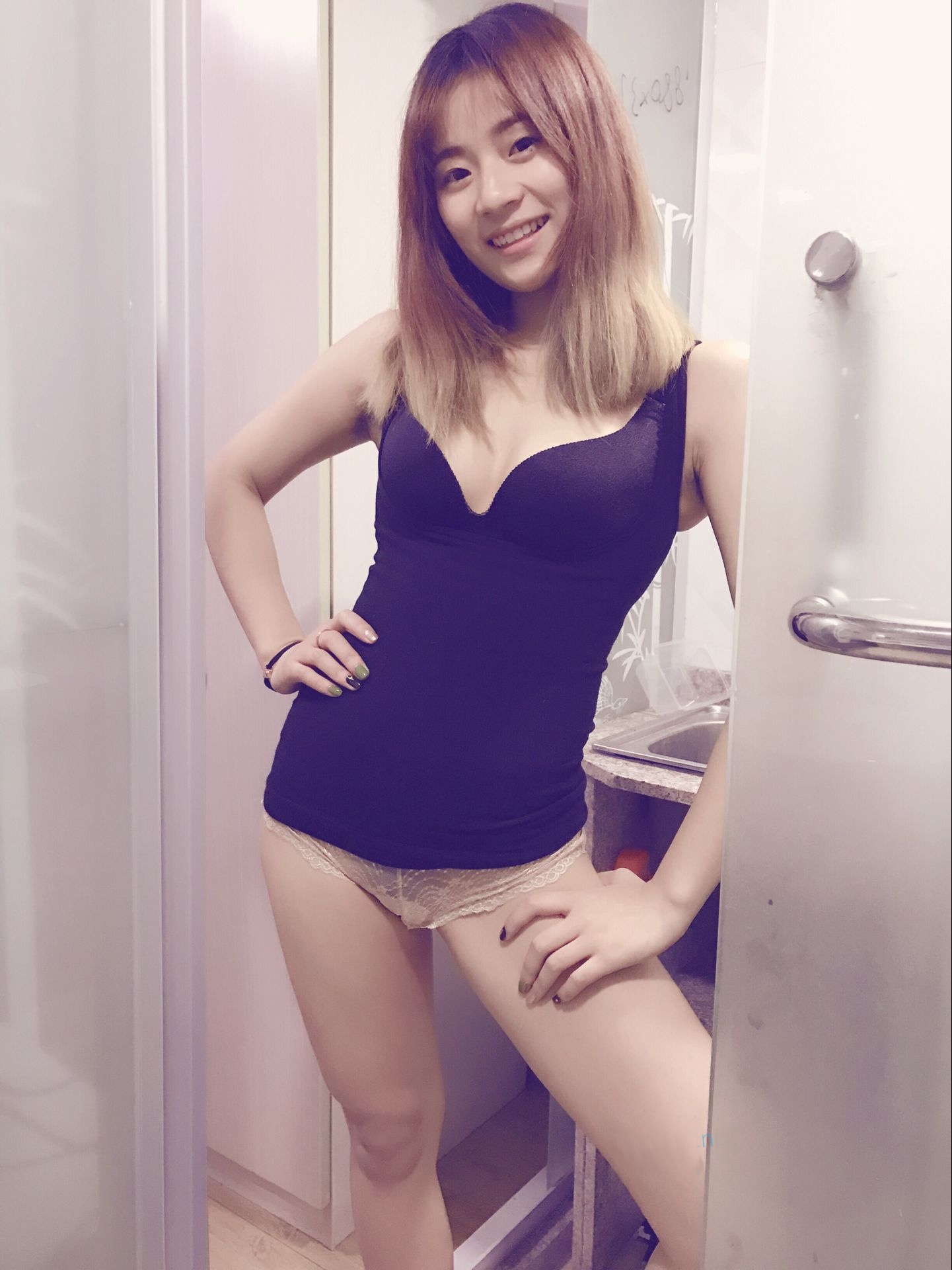 反差美女圖片（今日更新）