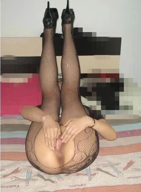 騷貨少婦的誘惑