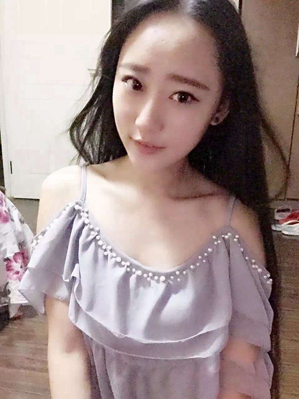 顏值在線，極品騷女，請大力輸出