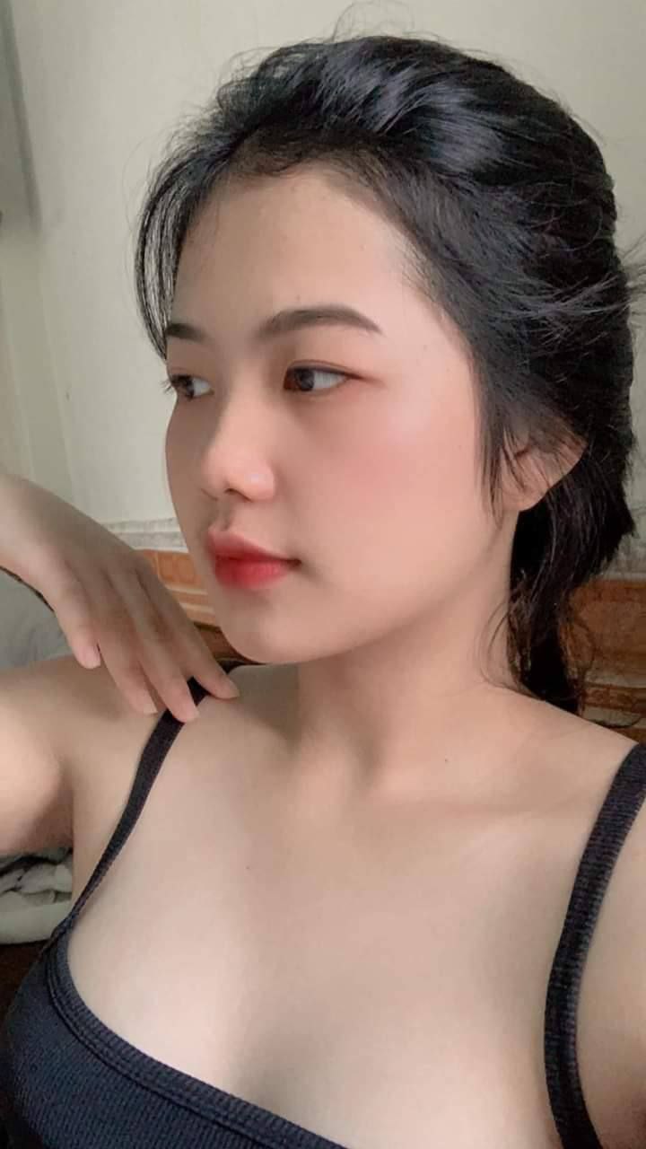 露臉美女4 7月24日更新