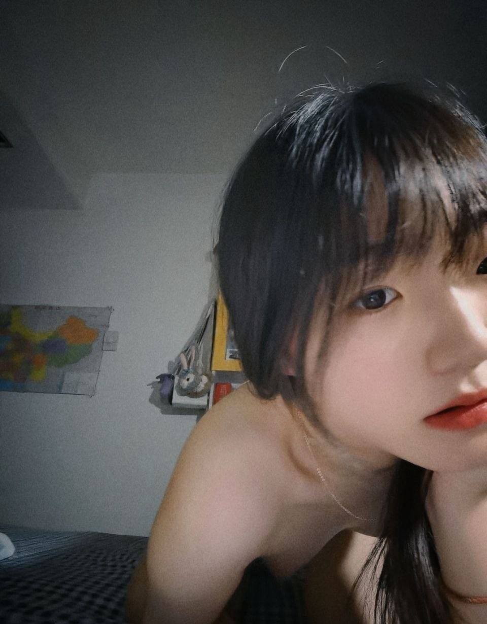 7月24日更新 床下貴婦床上蕩婦 精選露臉反差婊美乳嫩穴