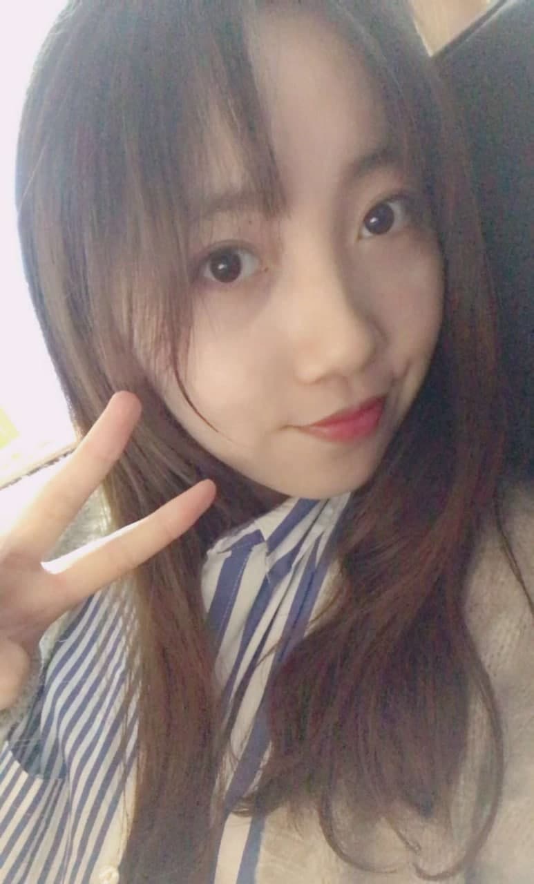 072902 露臉美女