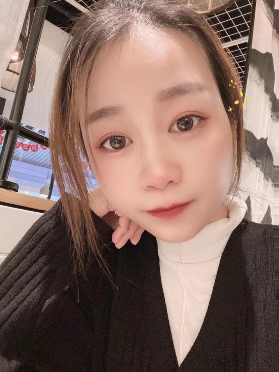072902 露臉美女