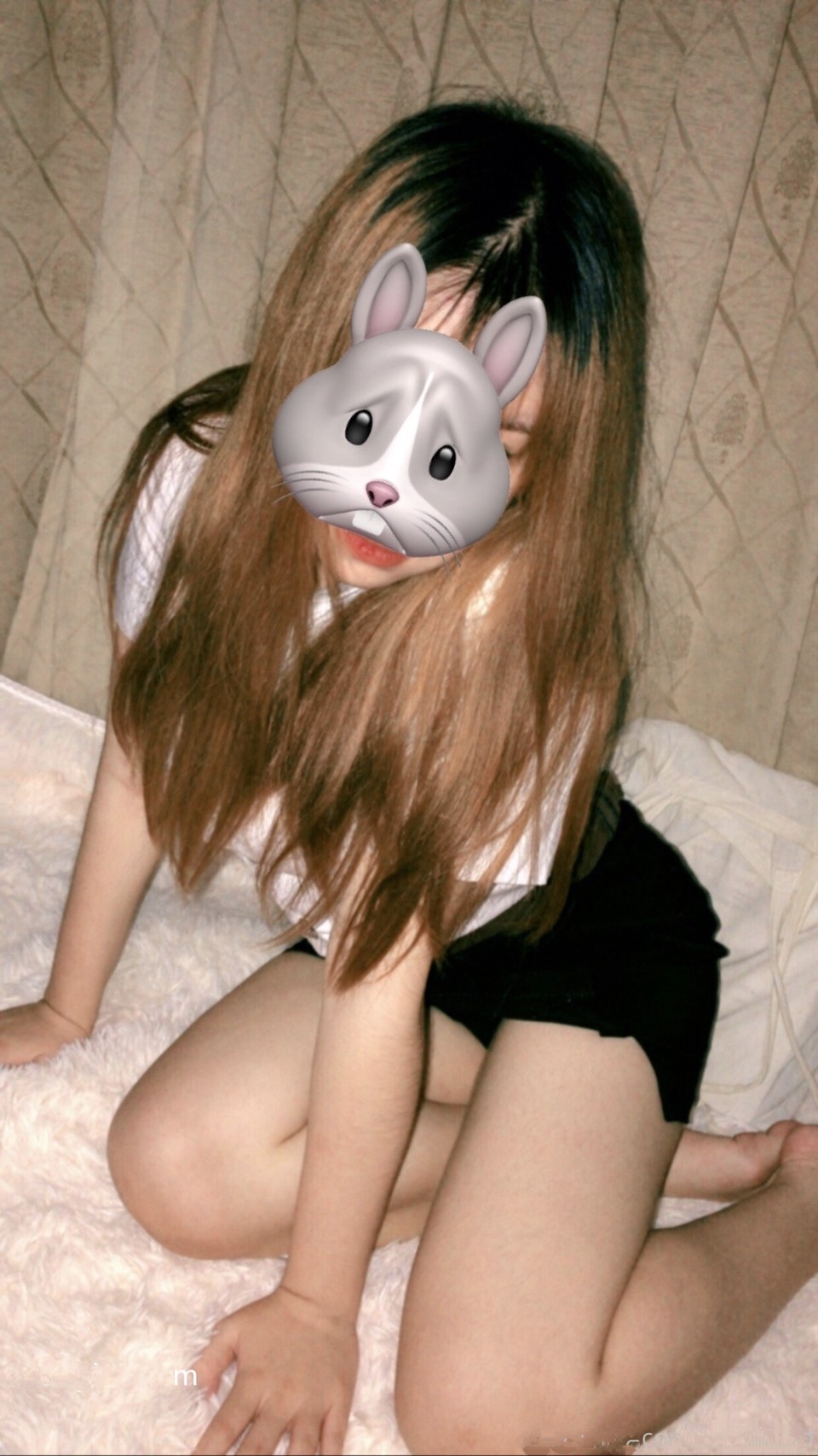 小麗整容了還挺好看這無處安放的大奶子上集