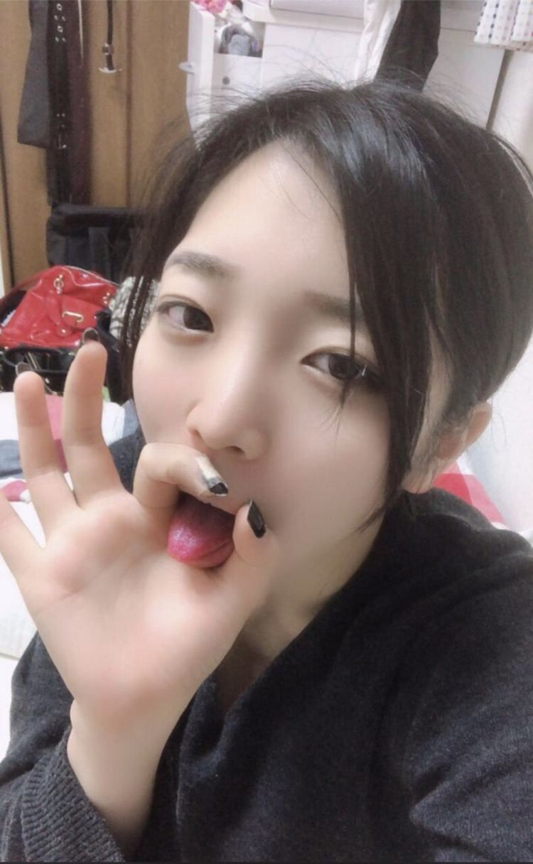 露臉美女