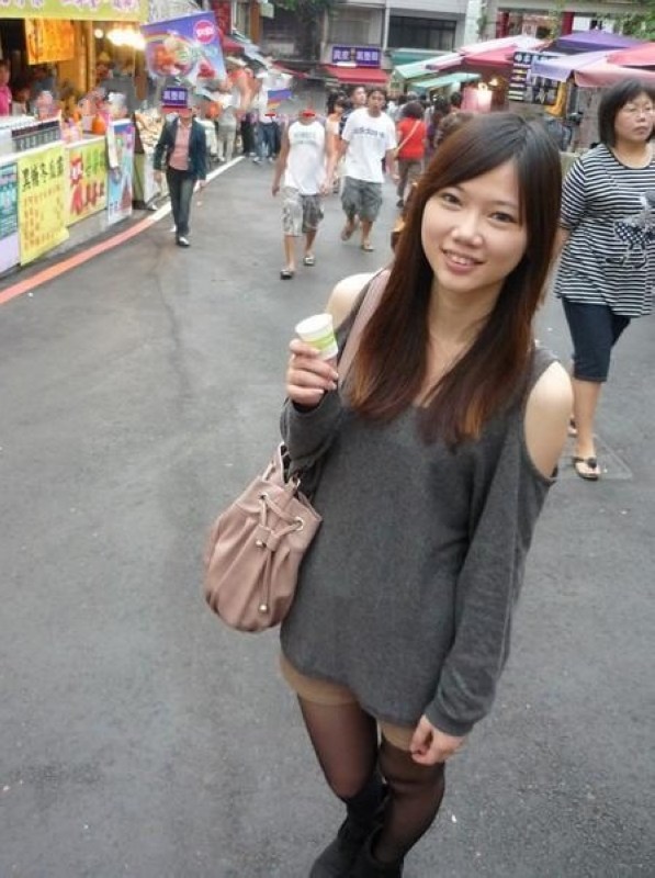 露臉美女