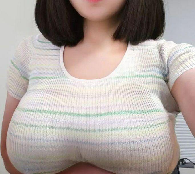 碧水浩浩云茫茫，美人不來空斷腸