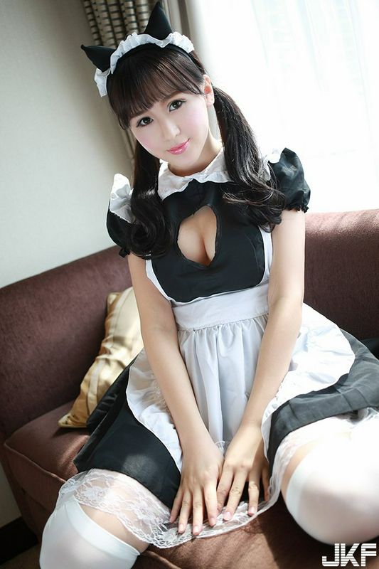 嬌媚女仆唐雨辰制服誘惑美乳搶鏡