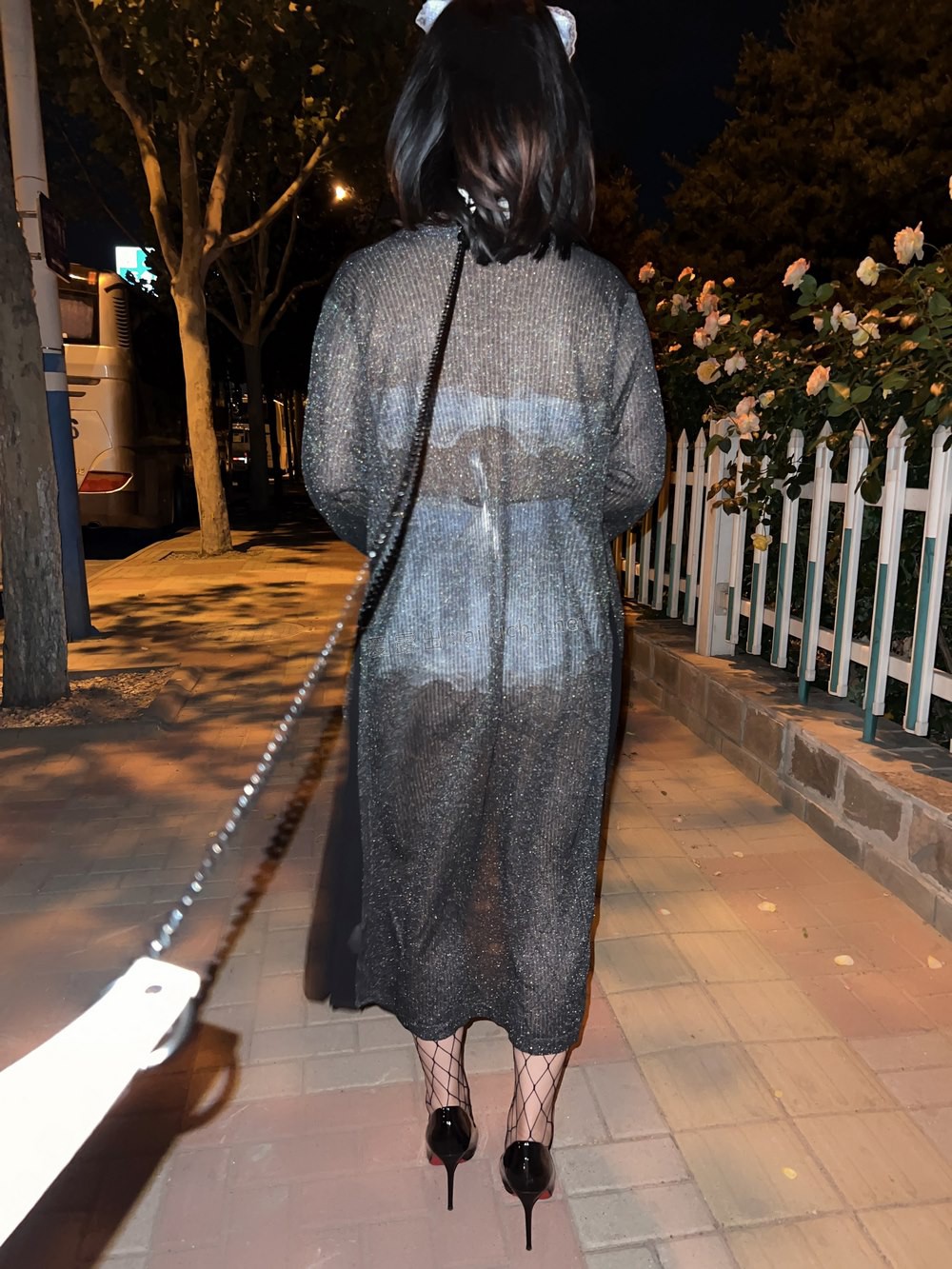 今天的主題是露出來 一