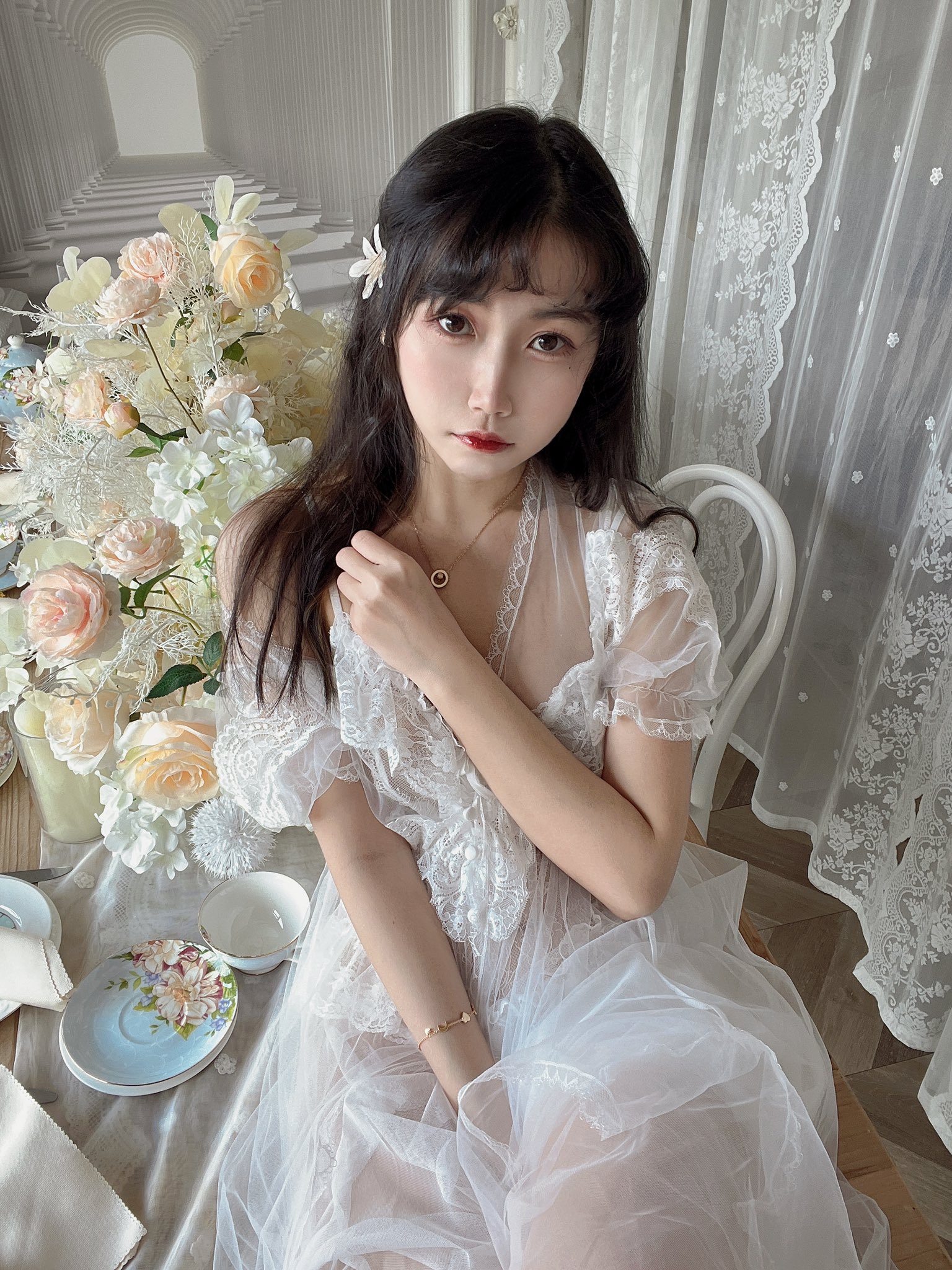 女仆來我家做飯了