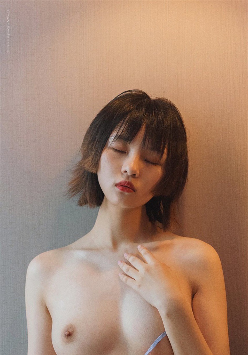 隔壁的騷婦總是對我搔首弄姿