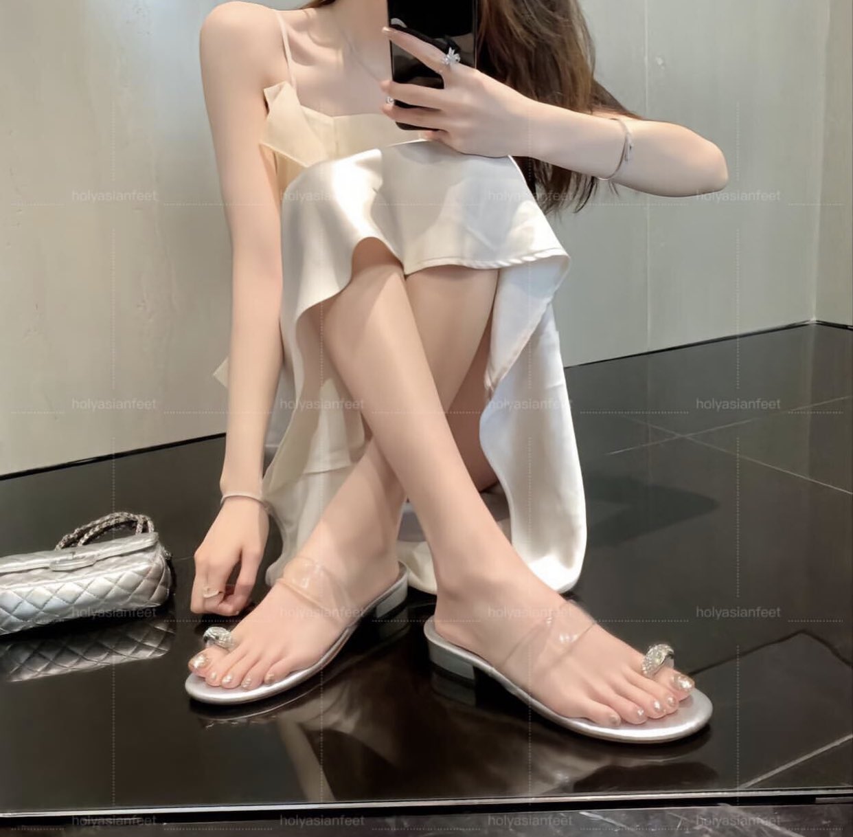 美足和涼鞋