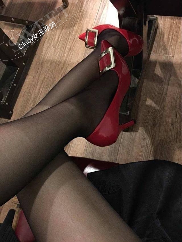 美腿圖片欣賞2022122601