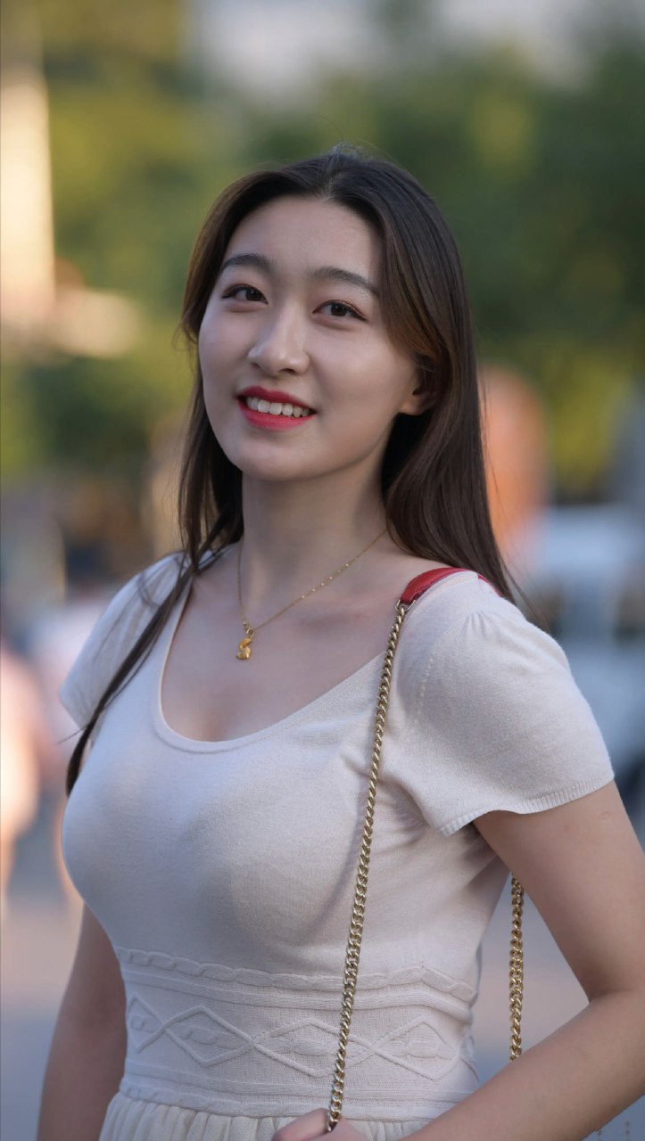 喜歡對比褪去衣服后的樣子