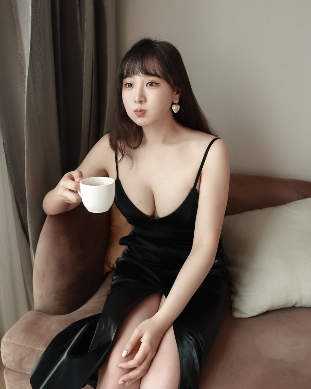 嫵媚的榨精小妖精，不僅魔人還很會做服務哦