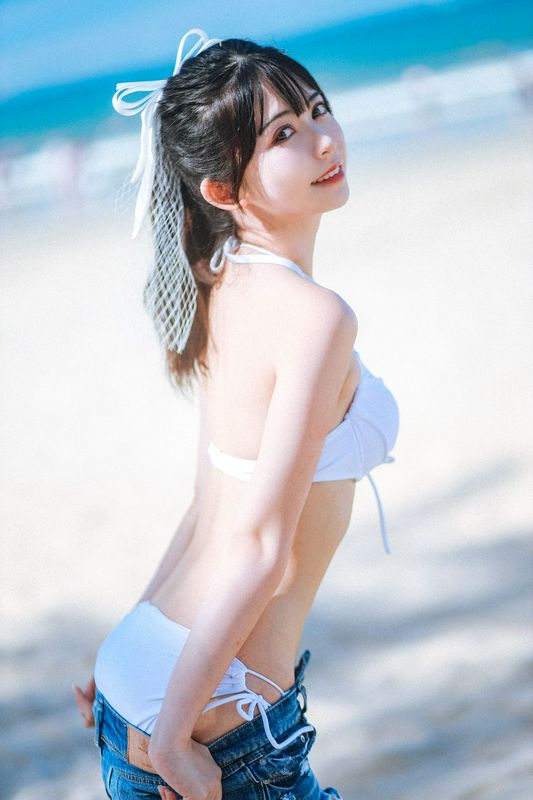 鰻魚霏兒海邊