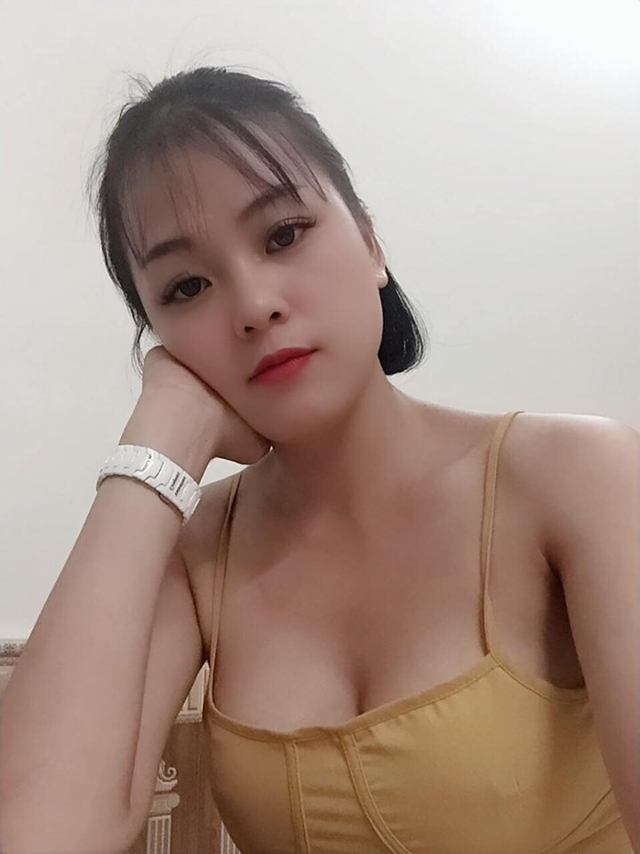 情人不吃窩邊草，干過騷逼都說好