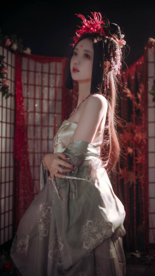 年輕的肉體總讓人癡迷